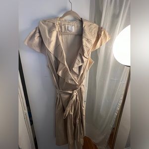 EUC Champagne wrap dress size 22w Suzi Chin for Maggy Boutique